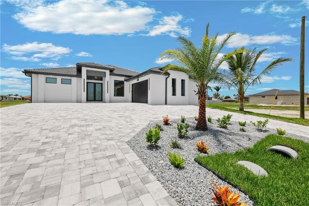 3804 Embers PKWY W CAPE CORAL, FL 33993