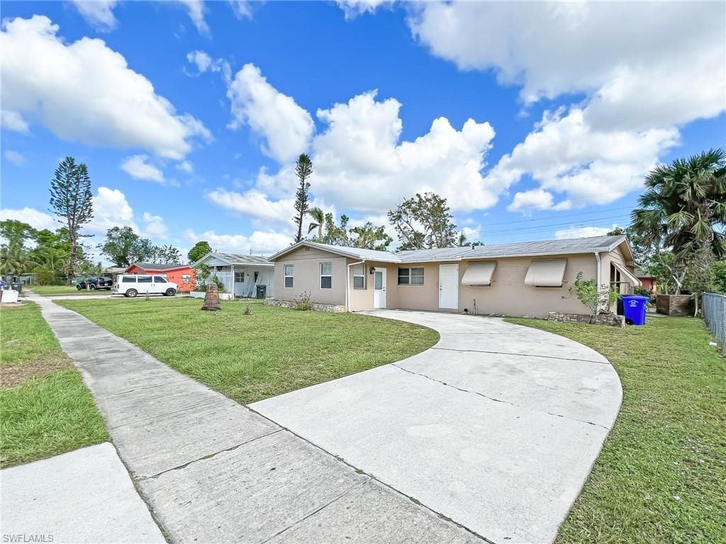 3539 Glenn DR FORT MYERS, FL 33901