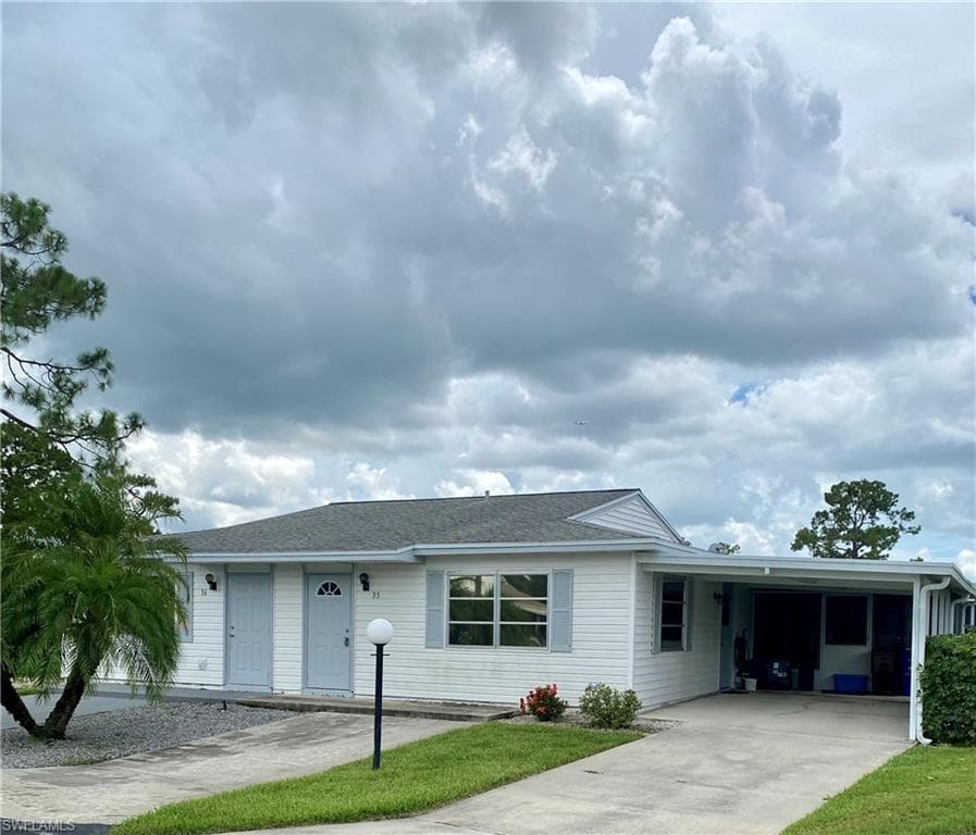 35 Desert Candle CIR LEHIGH ACRES, FL 33936