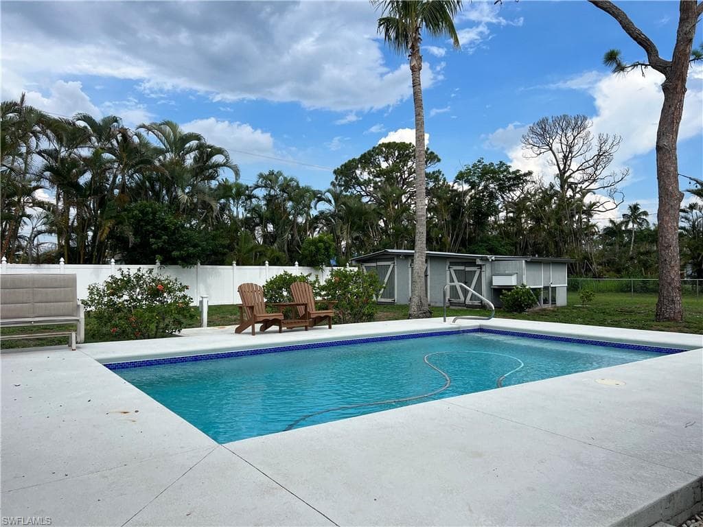 16281 Oleander DR N FORT MYERS, FL 33908