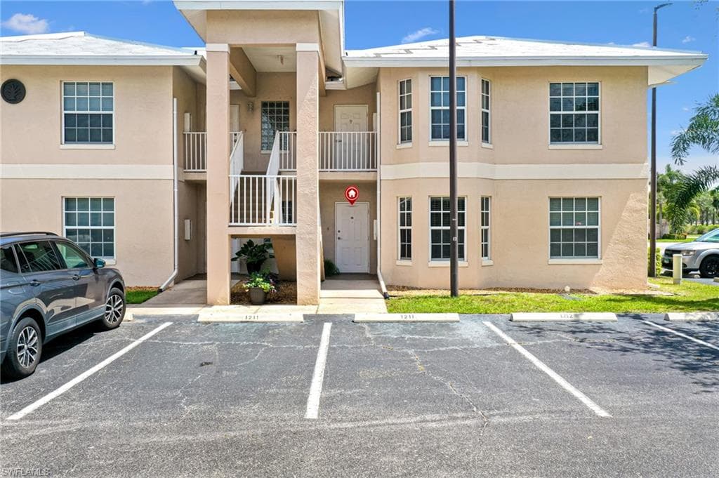 8313 Bernwood Cove LOOP 1211 FORT MYERS, FL 33966