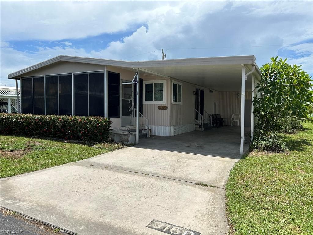 3160 Indian Village LN NORTH FORT MYERS, FL 33917