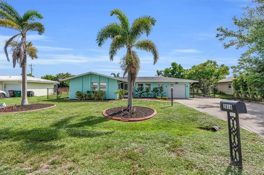 3816 SE 2nd PL CAPE CORAL, FL 33904