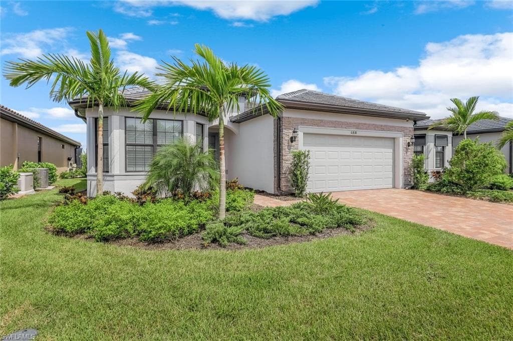 6818 Greenbriar CT NAPLES, FL 34114