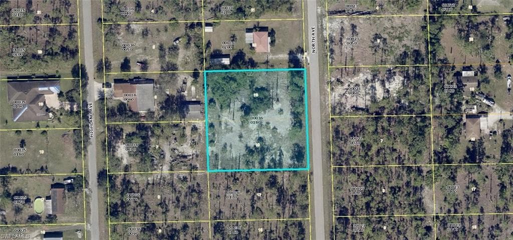 1011 North AVE LEHIGH ACRES, FL 33972