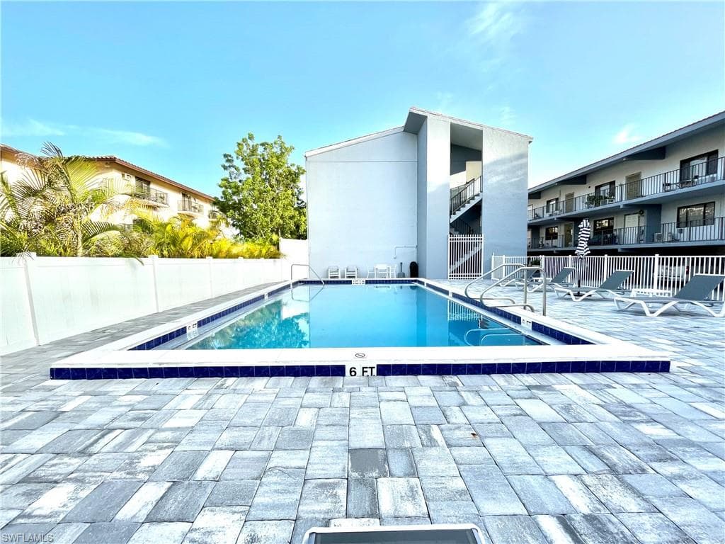 826 Wiggins Pass RD 217 NAPLES, FL 34110