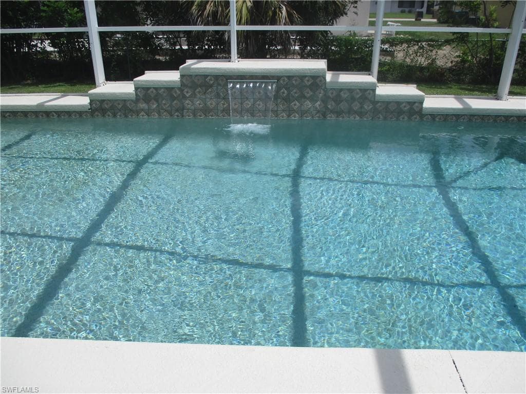 601 SE 3rd ST CAPE CORAL, FL 33990
