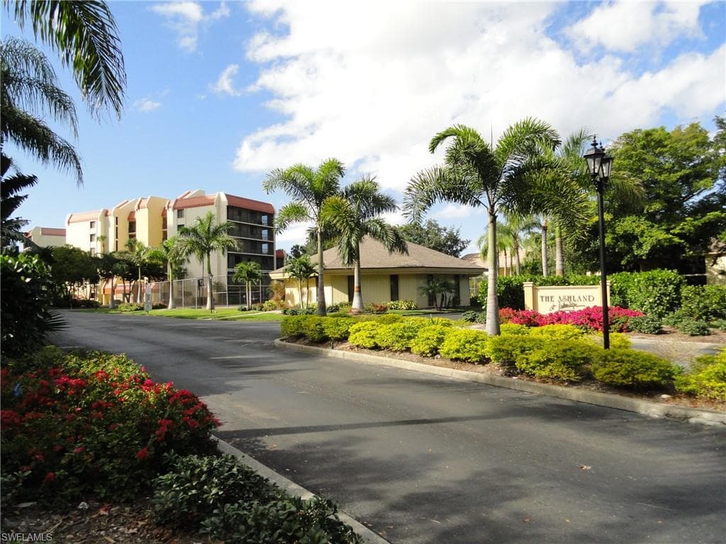 7119 Lakeridge View CT 203