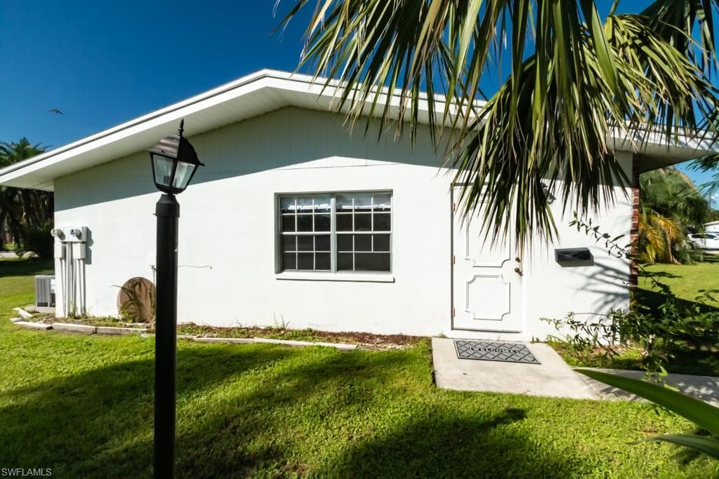 823 Courtington LN 1 FORT MYERS, FL 33919