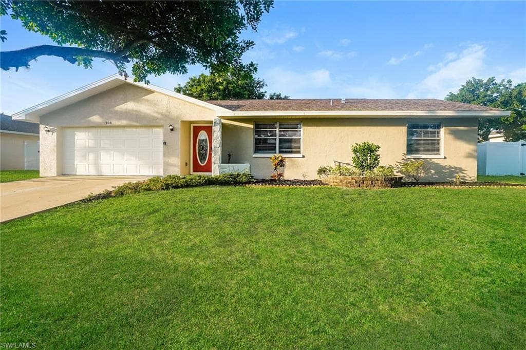 908 SE 19th TER CAPE CORAL, FL 33990