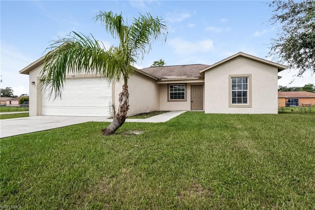 544 Thomas Sherwin AVE S LEHIGH ACRES, FL 33974