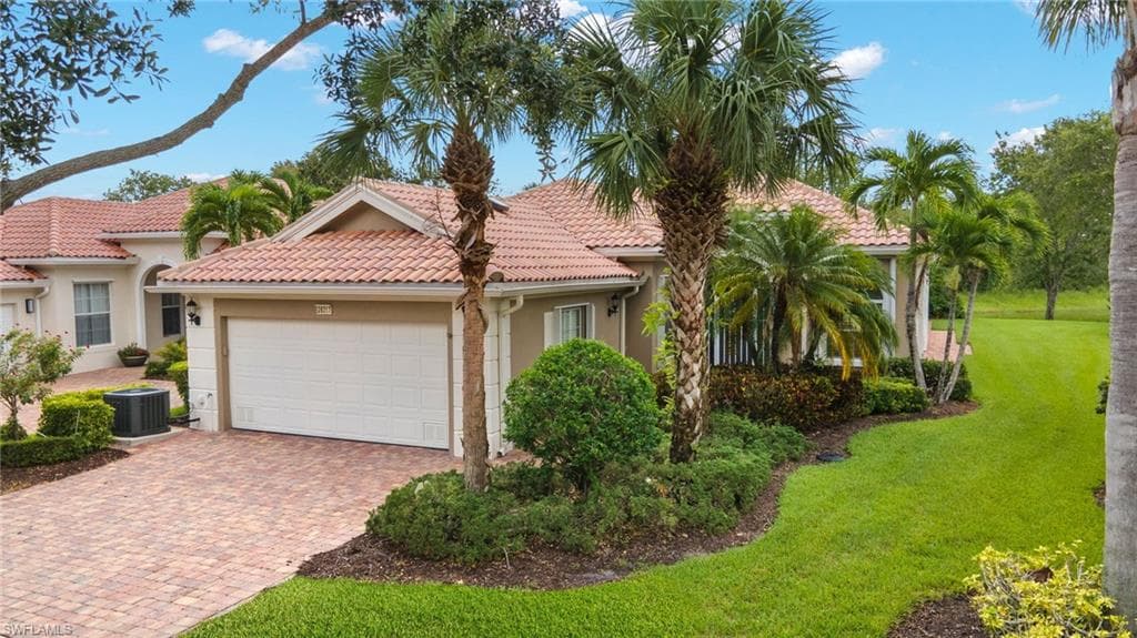 28317 Nautica LN BONITA SPRINGS, FL 34135