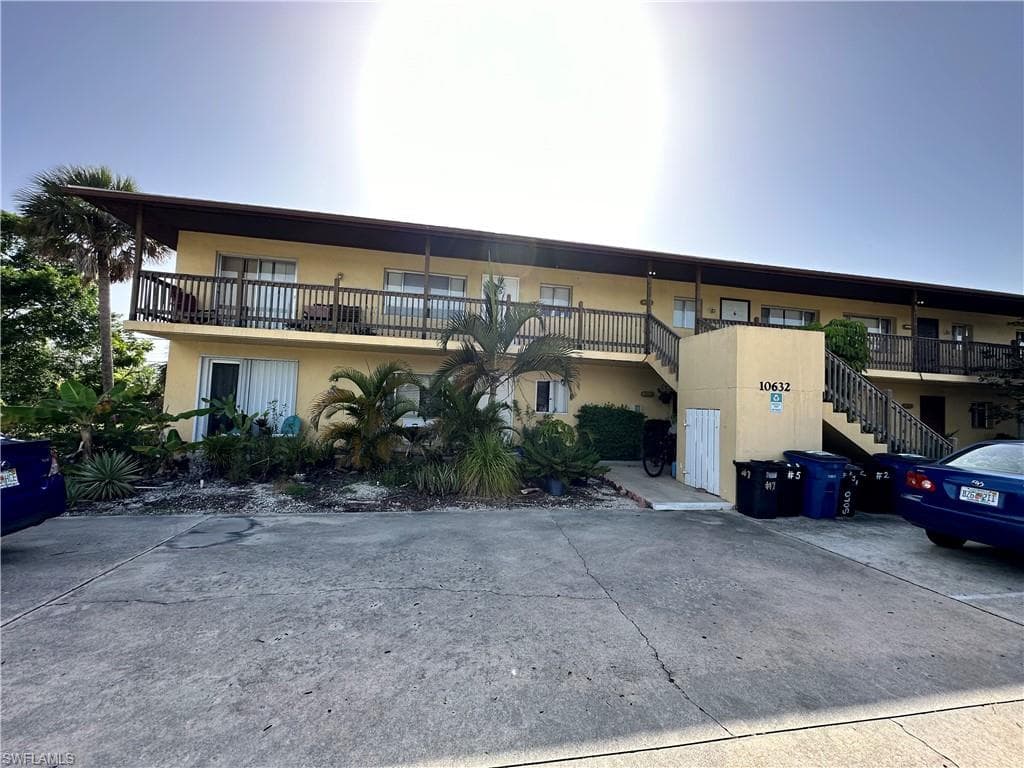 10632 Woods CIR 6 BONITA SPRINGS, FL 34135