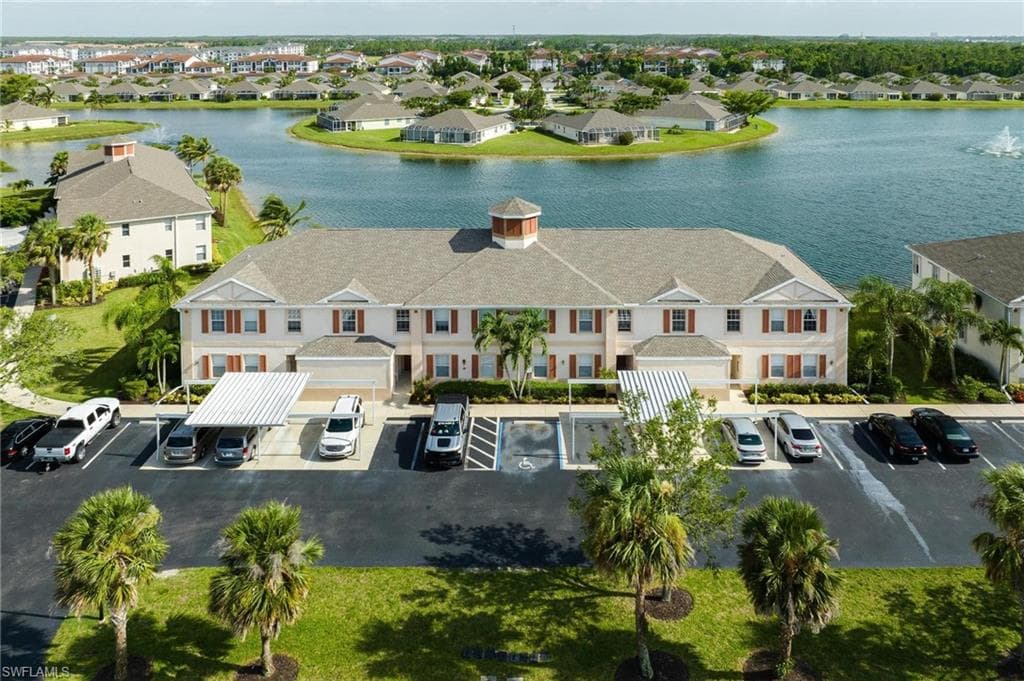 4256 Liron AVE 202 FORT MYERS, FL 33916