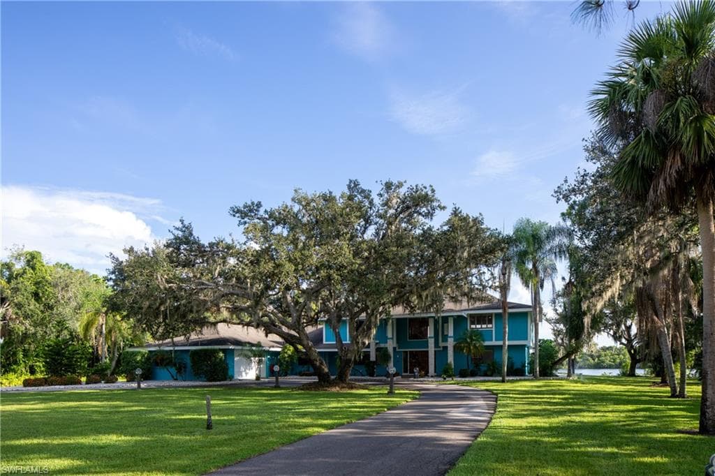 12524 River RD FORT MYERS, FL 33905