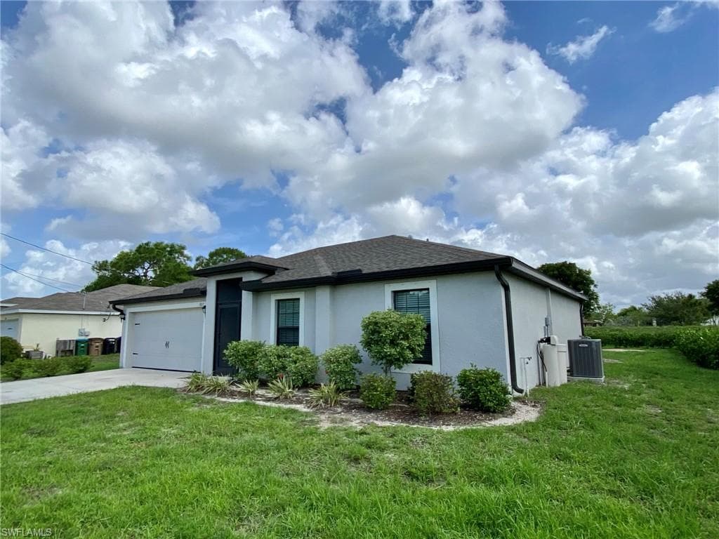 1817 25th ST CAPE CORAL, FL 33914