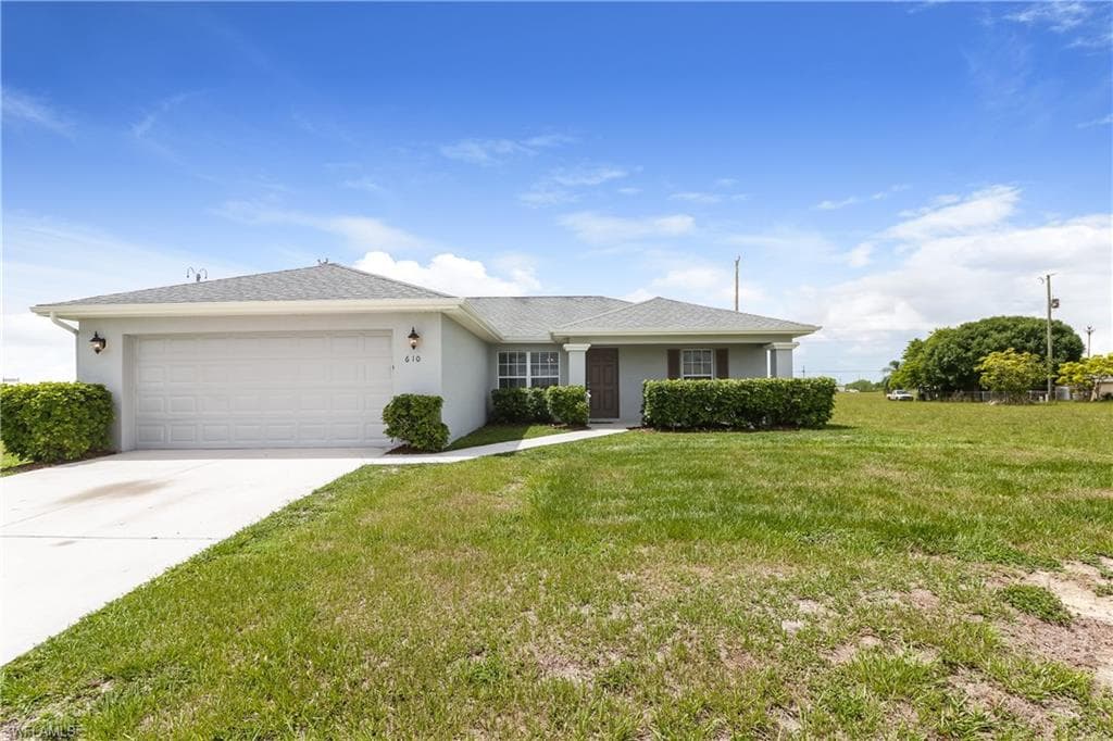 610 NE 16th TER CAPE CORAL, FL 33909