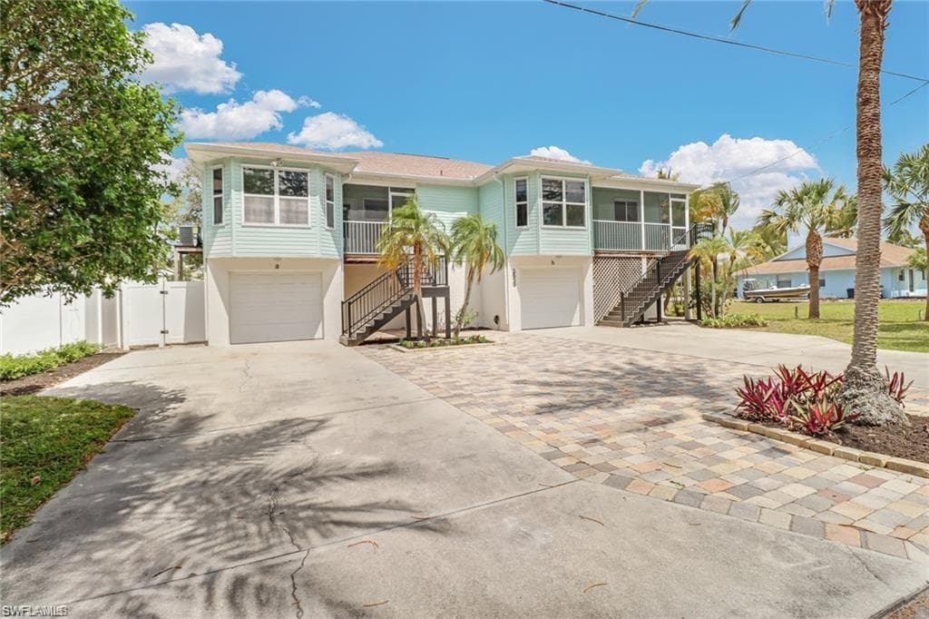 3659 Riviera CIR BONITA SPRINGS, FL 34134