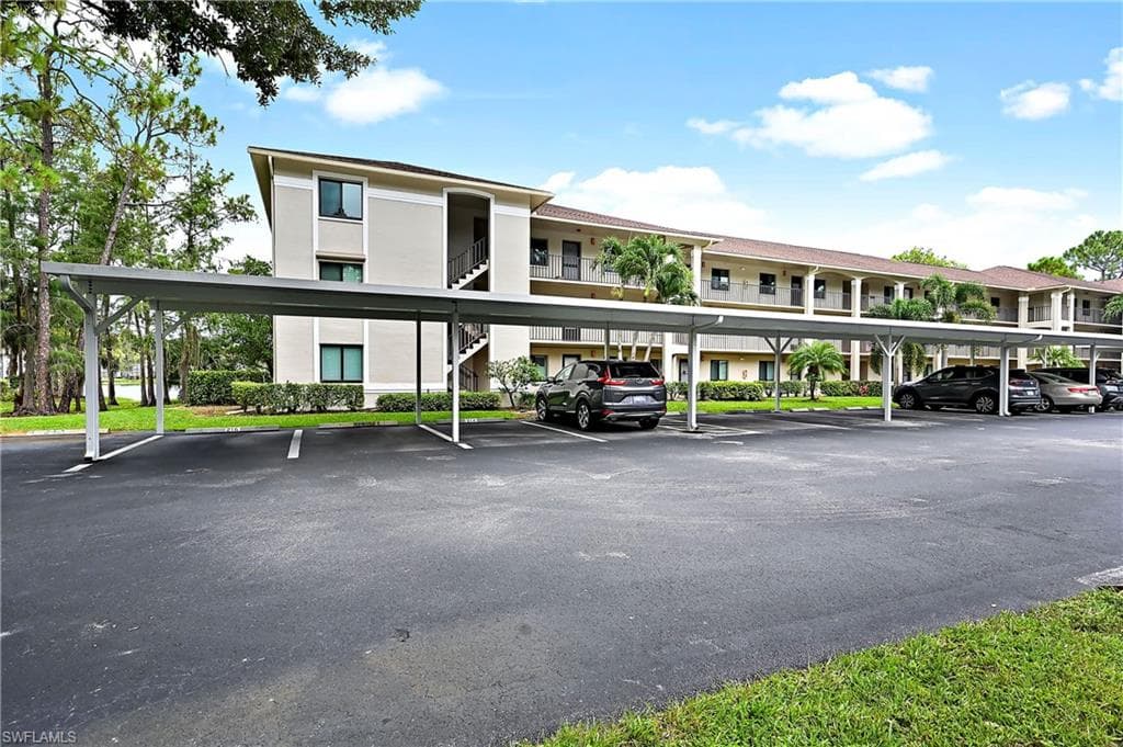5716 Deauville CIR I303 NAPLES, FL 34112