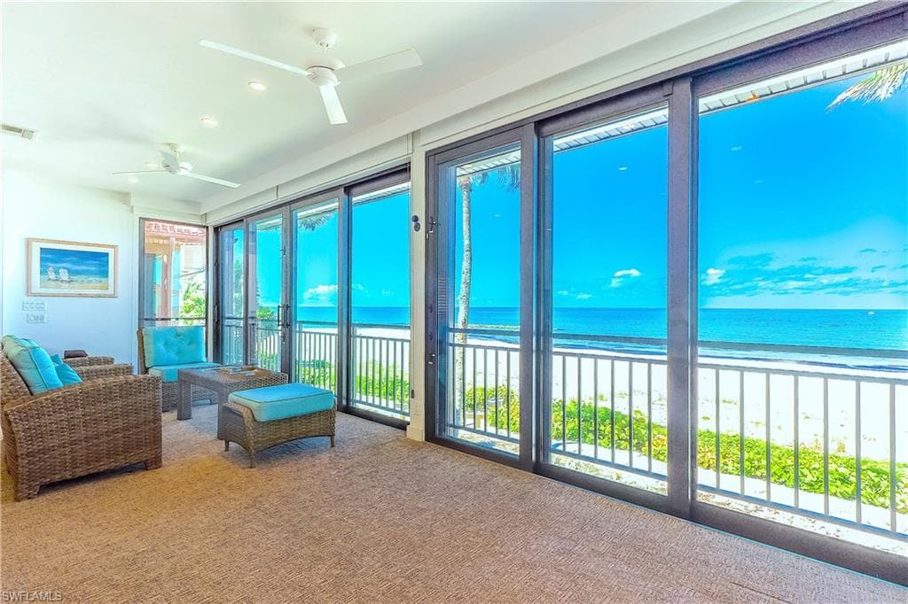 2211 Gulf Shore BLVD N C4 NAPLES, FL 34102