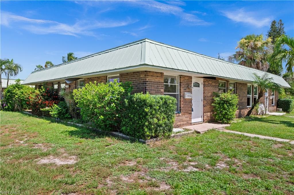 2856 Arbutus ST F2 NAPLES, FL 34112