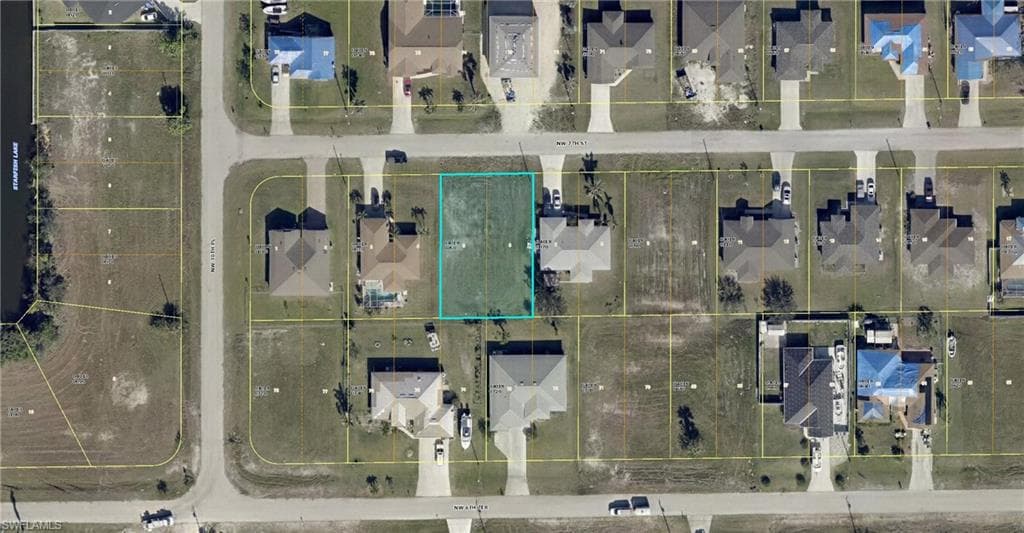 2908 7th ST CAPE CORAL, FL 33993