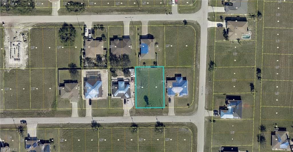 2421 8th TER CAPE CORAL, FL 33993