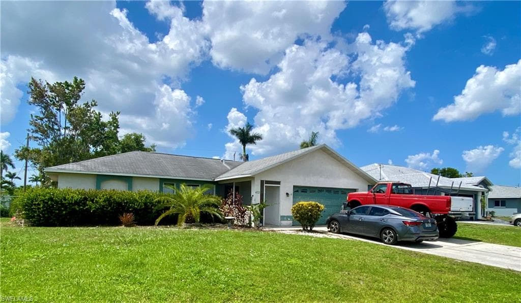 422 SE 19th ST CAPE CORAL, FL 33990