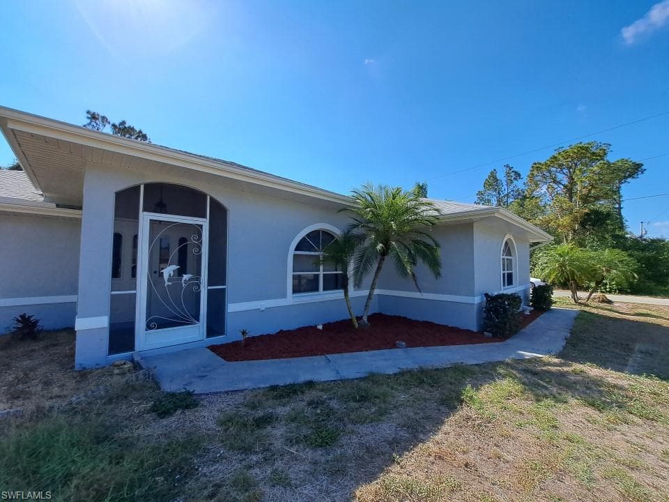 601 11th ST LEHIGH ACRES, FL 33972