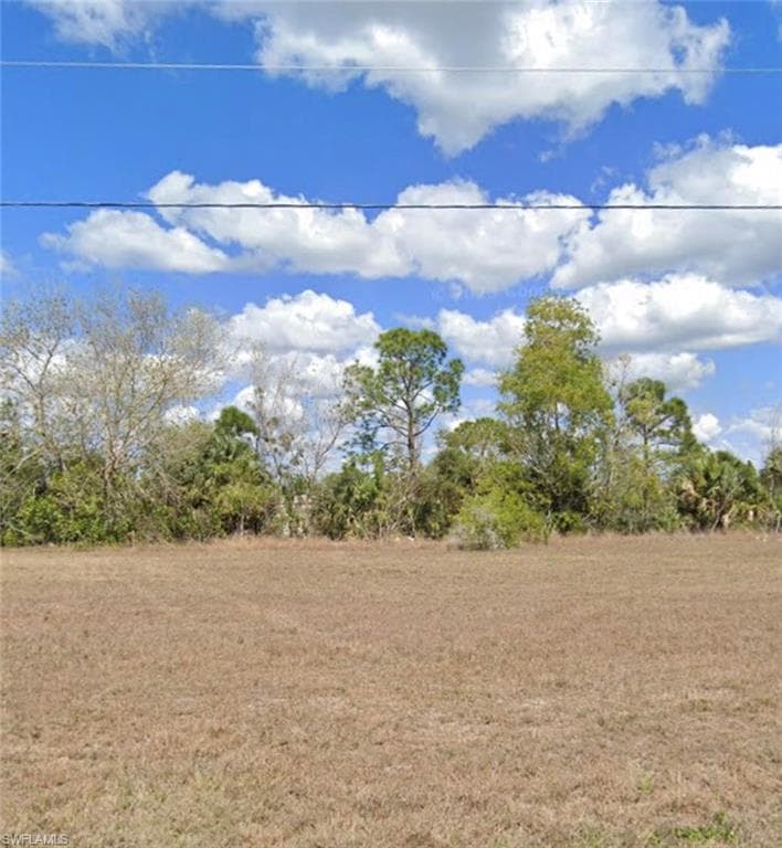 2207 NE 43rd LN CAPE CORAL, FL 33909