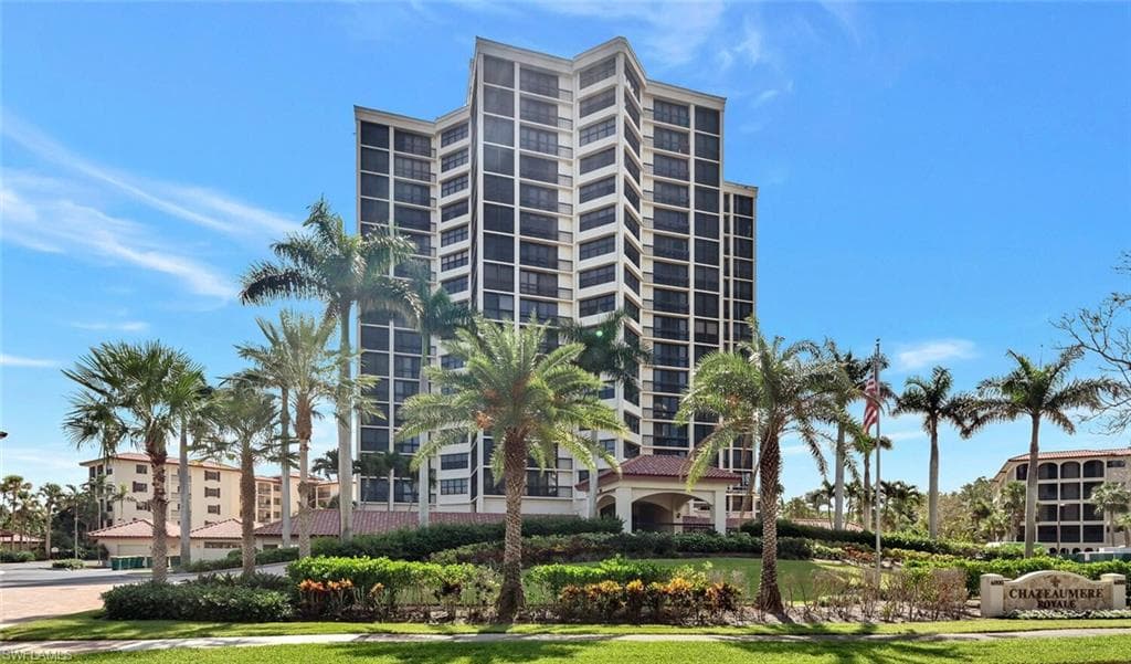6000 Pelican Bay BLVD C-202 NAPLES, FL 34108