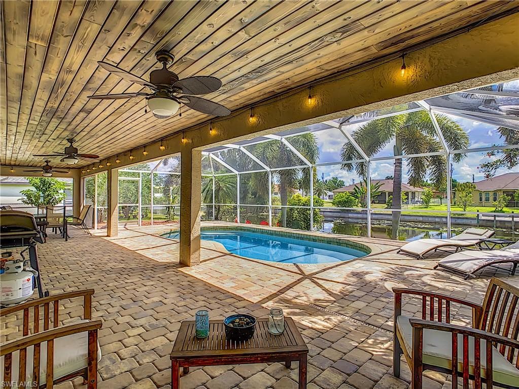 507 SW 11th CT CAPE CORAL, FL 33991