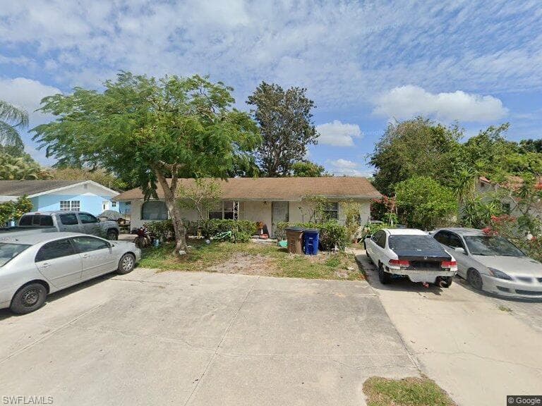 1550 Apollo DR FORT MYERS, FL 33905