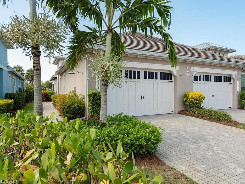 5766 Highbourne DR NAPLES, FL 34113