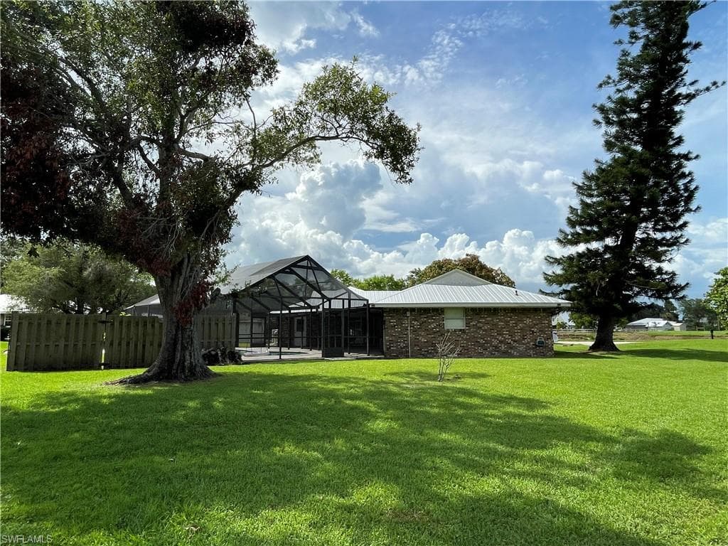 203 Saginaw AVE CLEWISTON, FL 33440