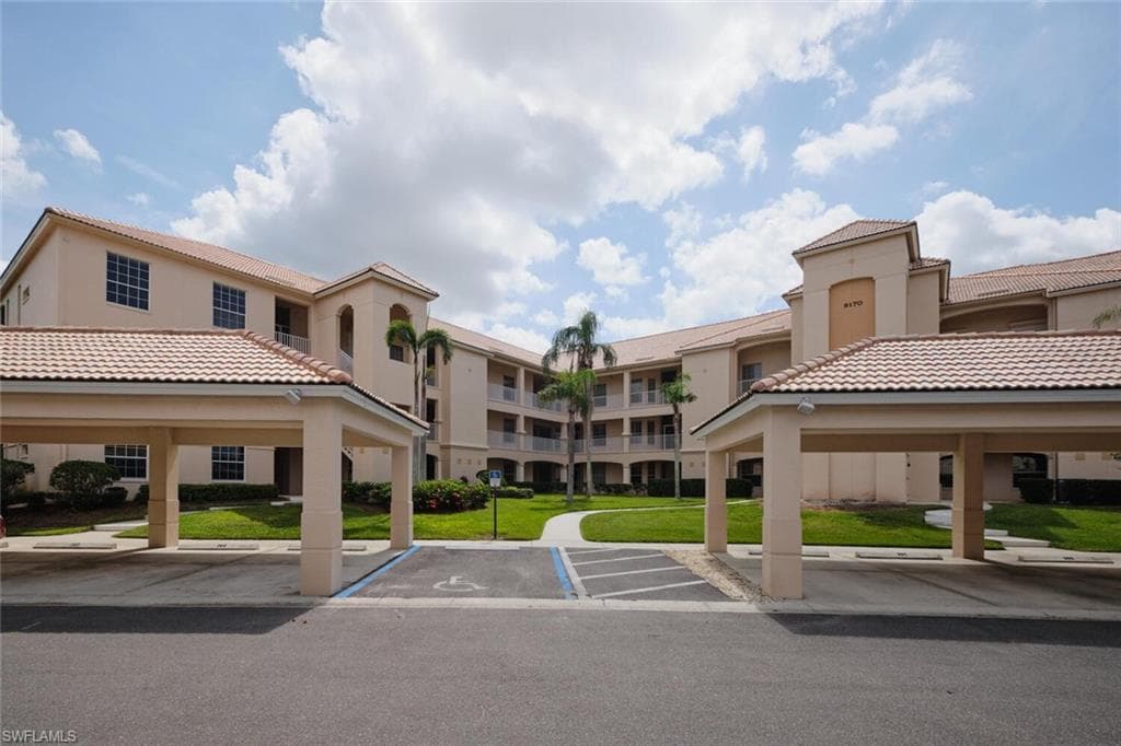 9170 Southmont CV 208 FORT MYERS, FL 33908