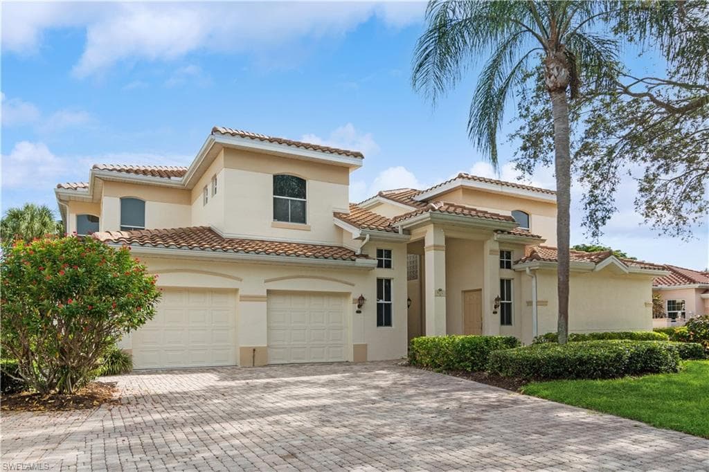 9111 Las Maderas DR 101 BONITA SPRINGS, FL 34135