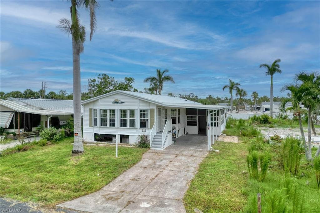 149 Raintree LN FORT MYERS, FL 33908