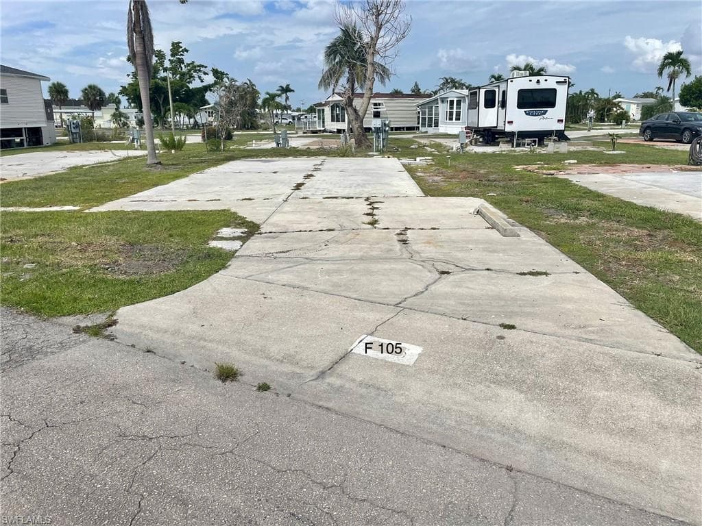 19681 Summerlin RD 105 FORT MYERS, FL 33908