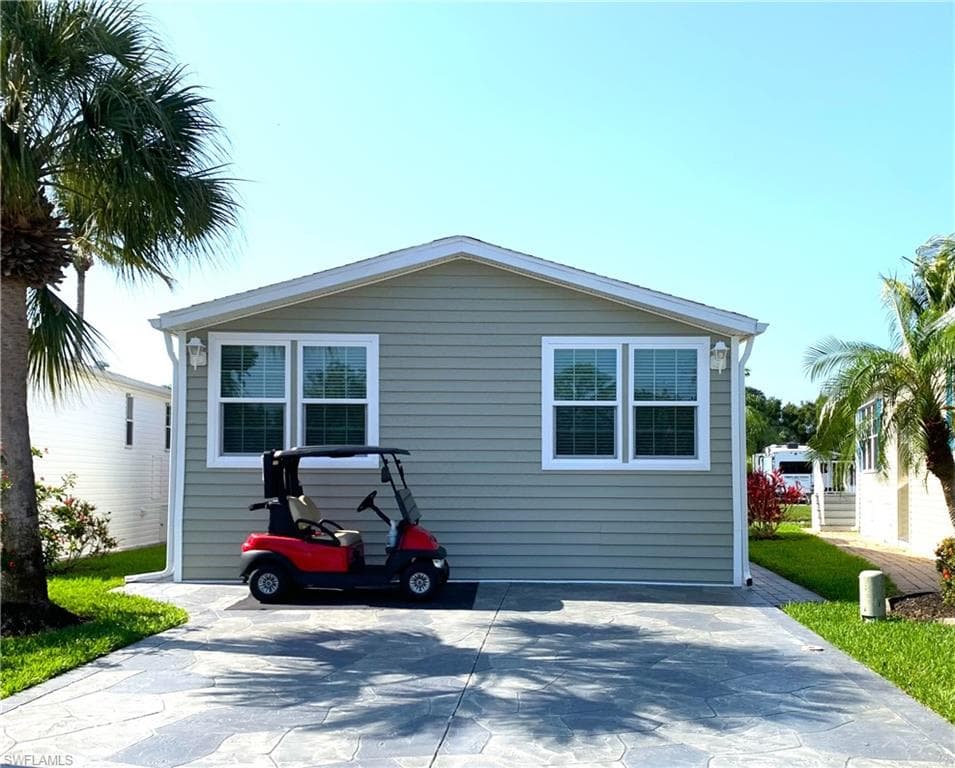 1177 Diamond Lake CIR NAPLES, FL 34114