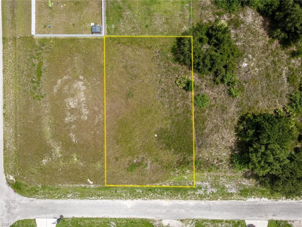 4016 13th ST SW LEHIGH ACRES, FL 33976
