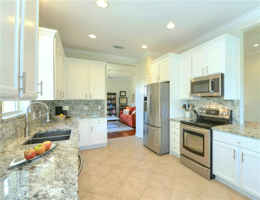 12020 Toscana WAY 203 BONITA SPRINGS, FL 34135