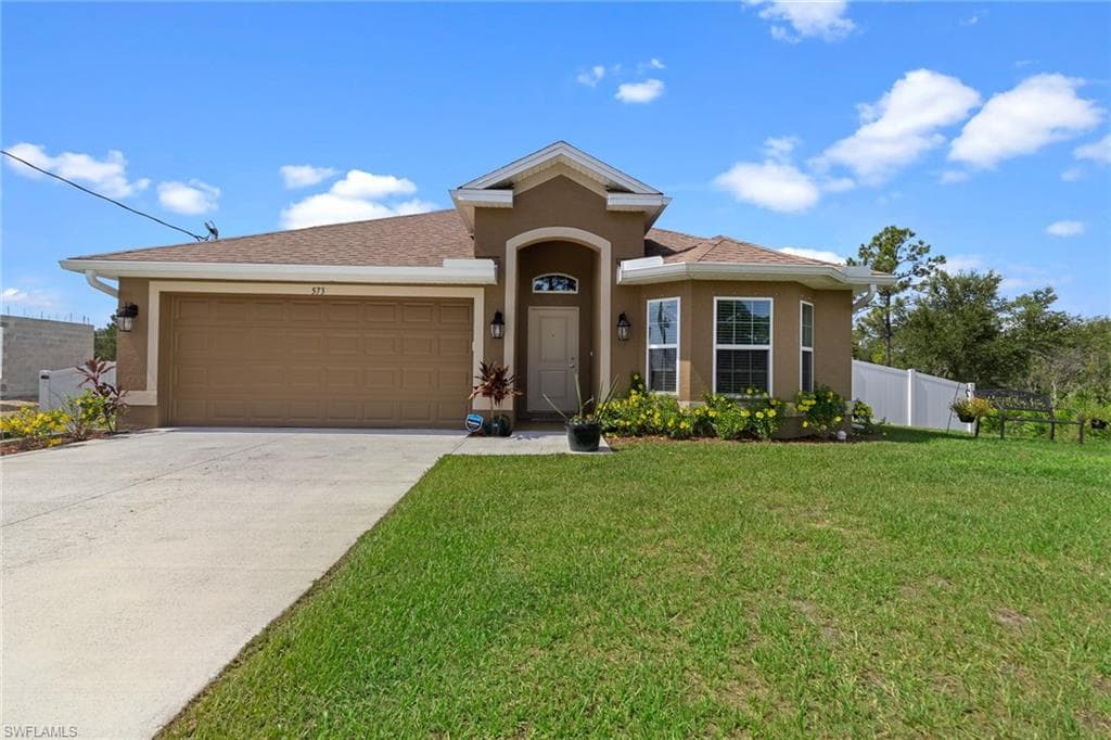 573 Windermere DR LEHIGH ACRES, FL 33972