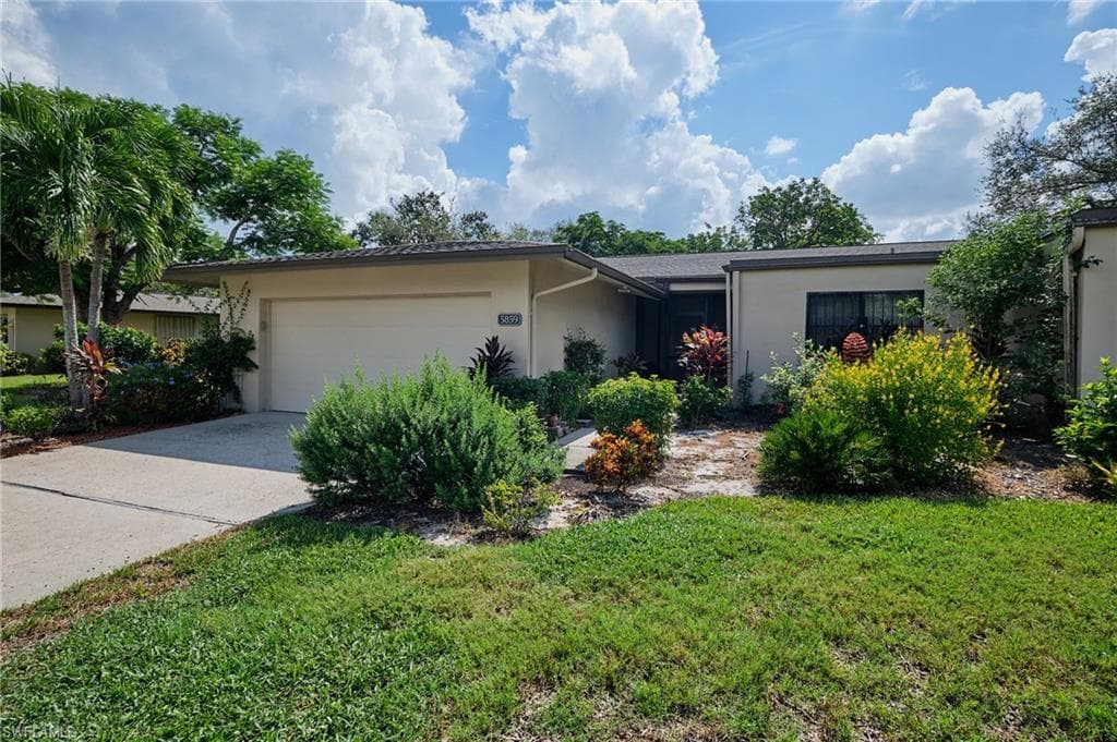 5859 Wild Fig LN FORT MYERS, FL 33919