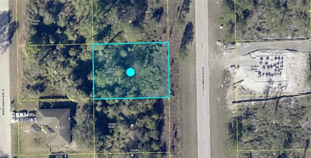 216 Columbus AVE LEHIGH ACRES, FL 33936