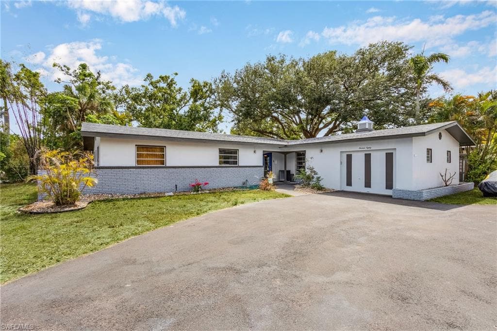 1380 Stadler DR FORT MYERS, FL 33901