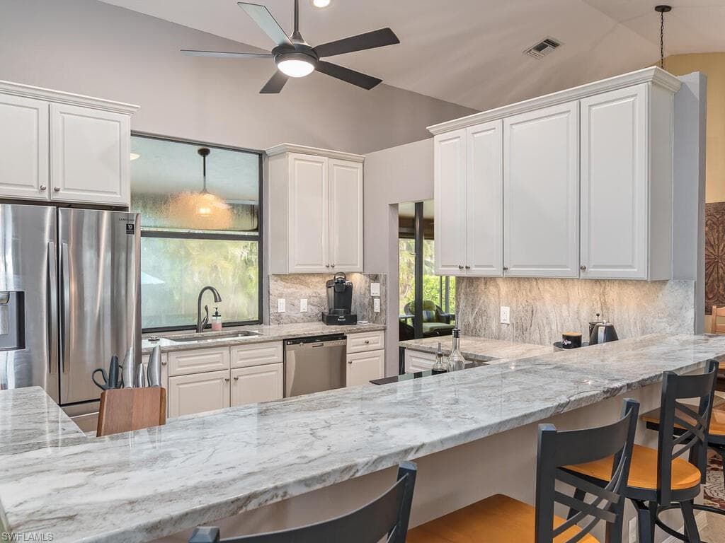 566 Barfield DR MARCO ISLAND, FL 34145
