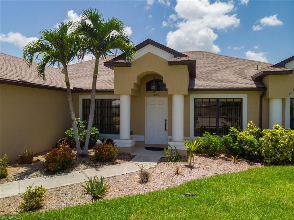 425 NW 37th PL CAPE CORAL, FL 33993
