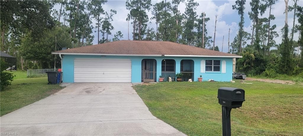 304 Jefferson AVE LEHIGH ACRES, FL 33936