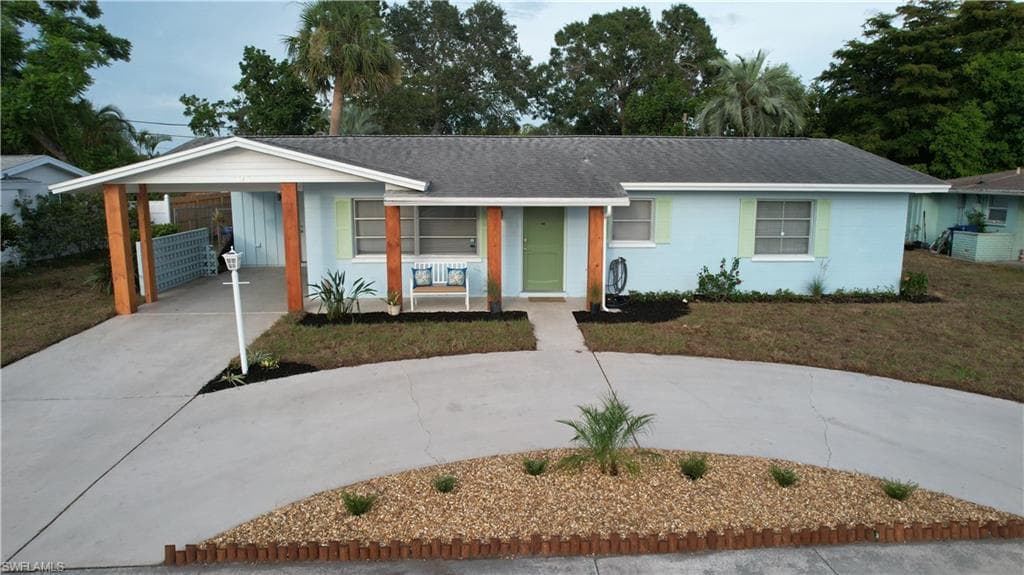 6455 Colonial DR SARASOTA, FL 34231